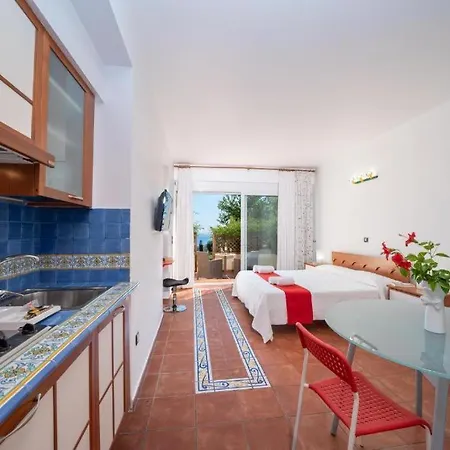 Felix Apartment
