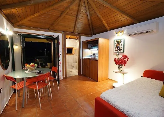 Felix Apartament *