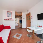 Felix & Lucia Simona Apartament Mousata
